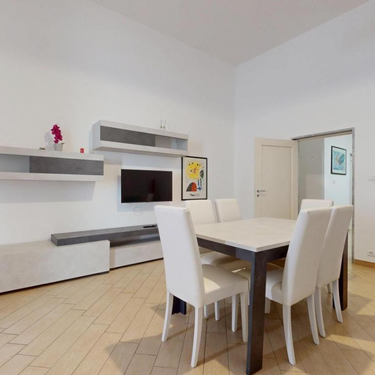 Etta Home - Two-Bedroom Standard Apartment - 7
