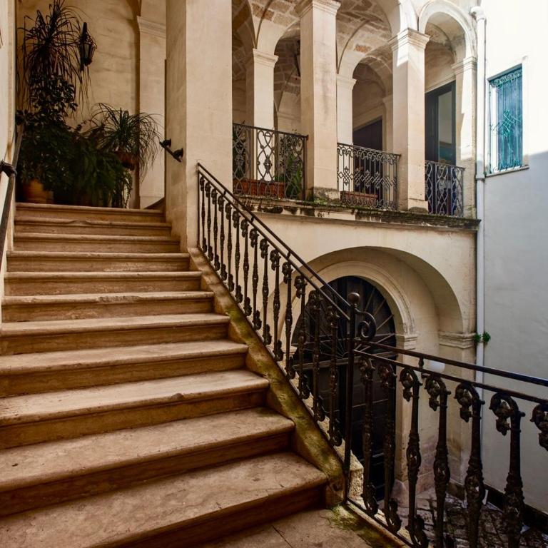 CA - Historic apartment with refined design - Vacation Home - 3
