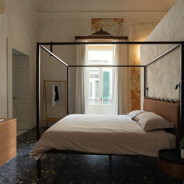 CA - Historic apartment with refined design - Vacation Home - 12
