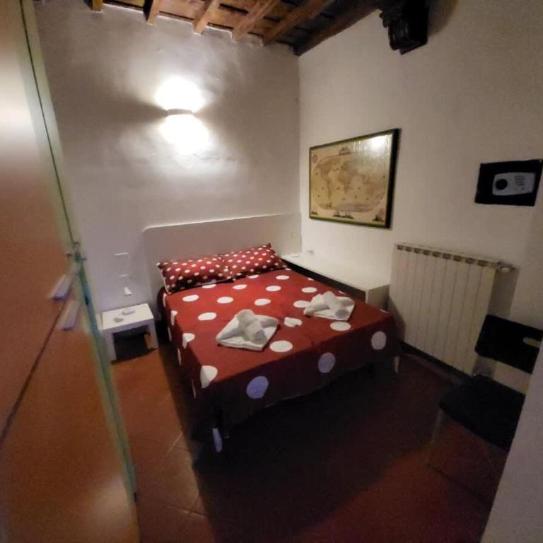Spacious 2BR with 2 Ensuite Baths in Florence - Apartment - 4