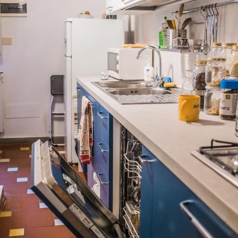 Spacious 2BR with 2 Ensuite Baths in Florence - Apartment - 16