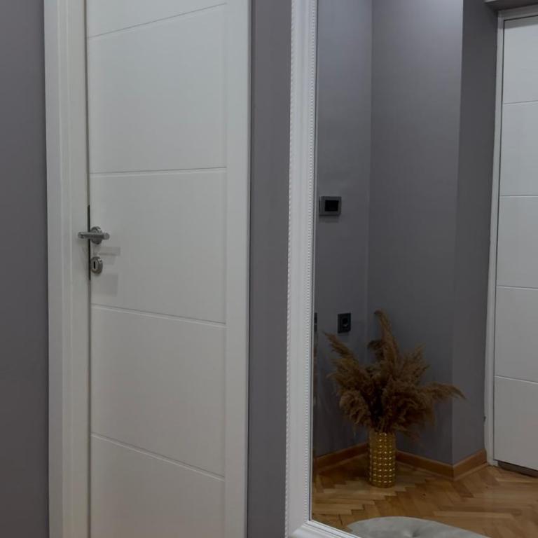 Luksar Apartment Niš - One-Bedroom Apartment - 17