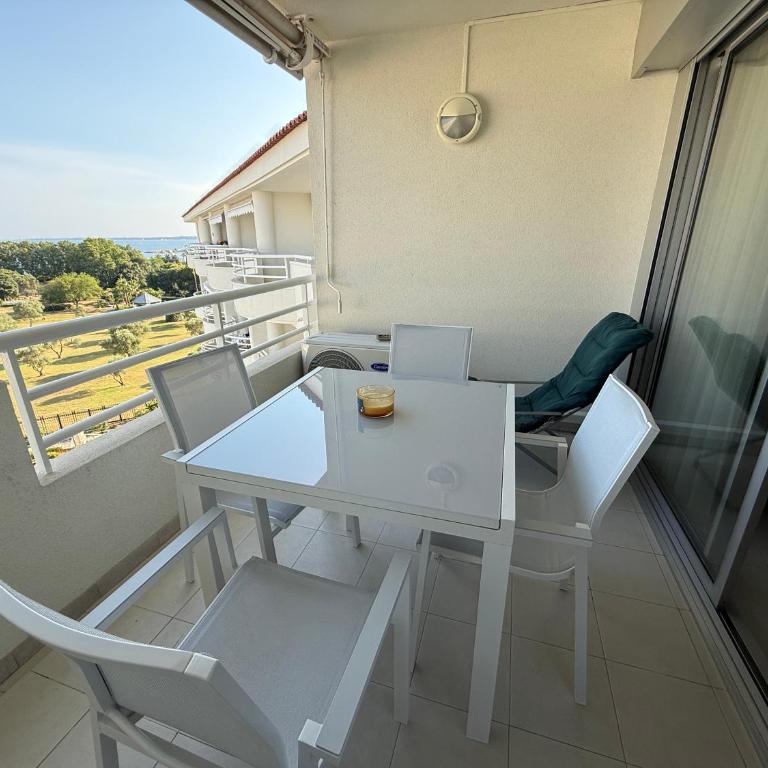 Appartements en bord de mer - One-Bedroom Apartment - 11