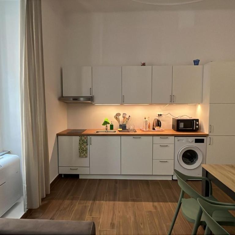 Via Del Teatro Station Apartment - Appartamento - Piano Terra - 2