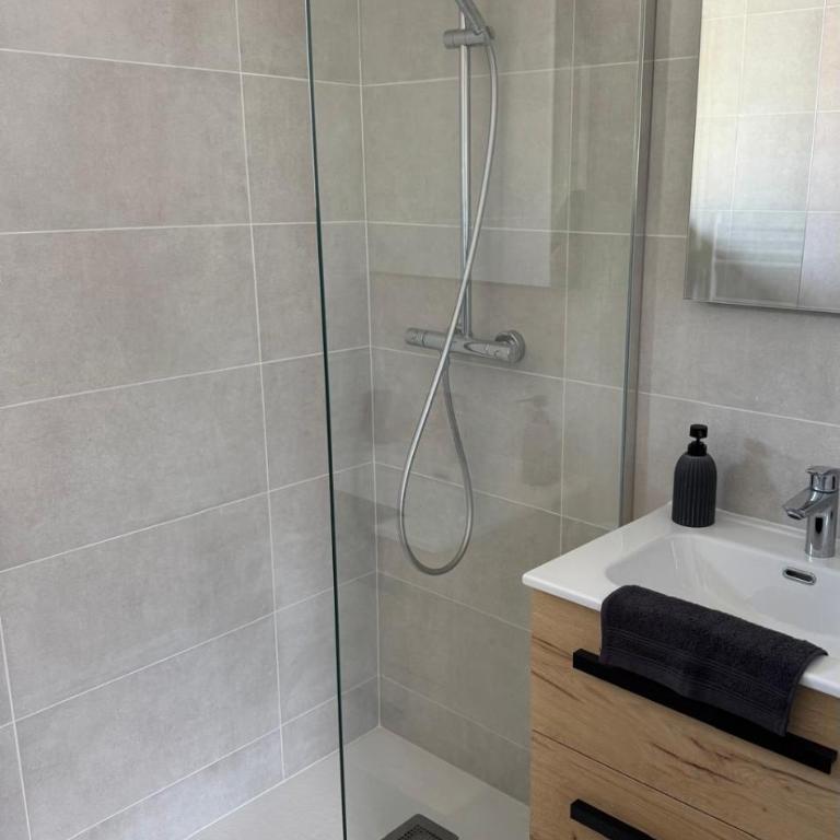 APPARTEMENT 4 PERSONNES A 500M DES TELECABINES - Appartement 2 Chambres - 8