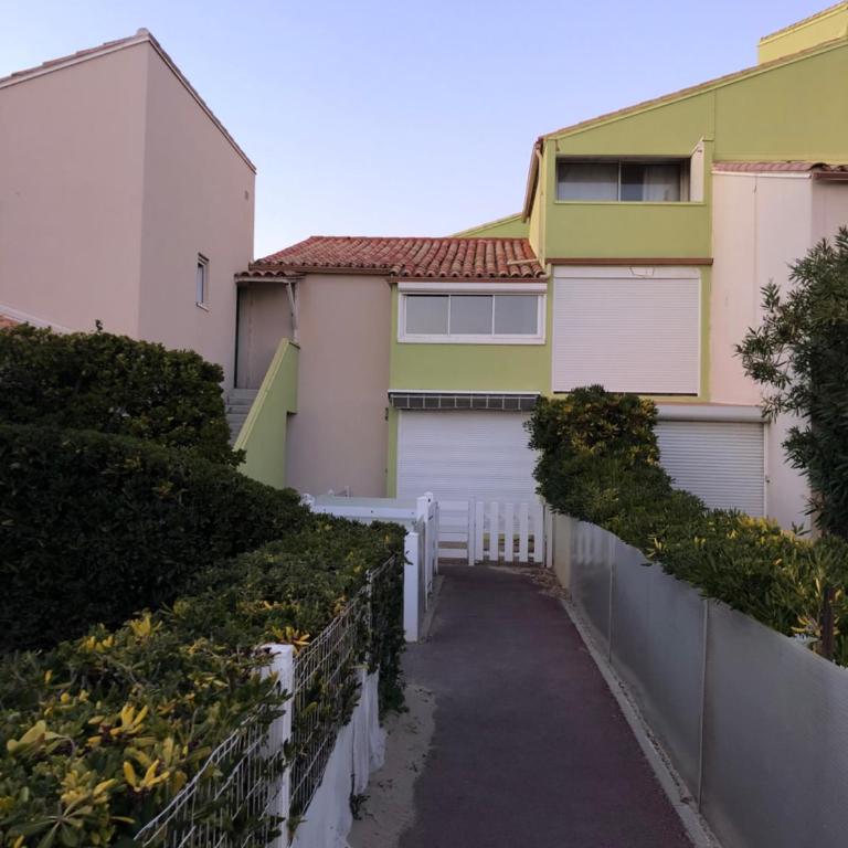 Appartement T2 face a la mer avec parking - Apartment mit 2 Schlafzimmern - 2