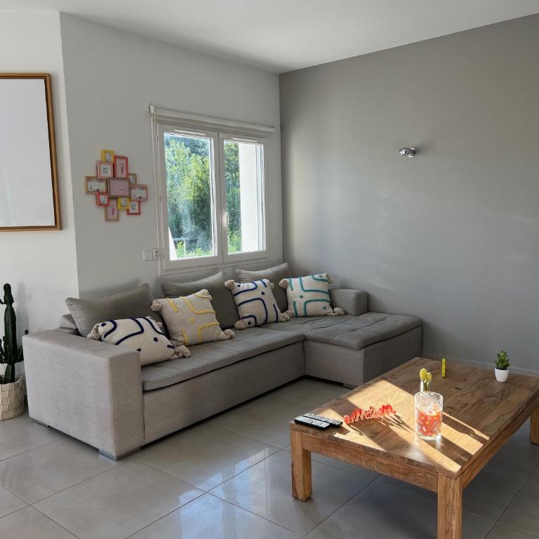 Villa avec piscine à 5 minutes du lac - Three-Bedroom Villa - 7