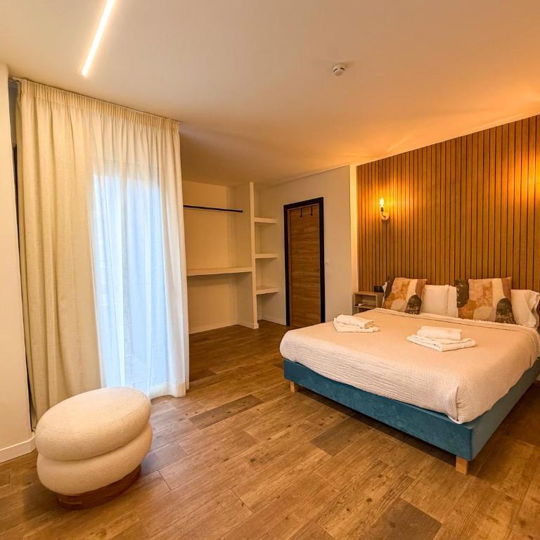 Boutique Palacio - Deluxe Double Room with Balcony - 3