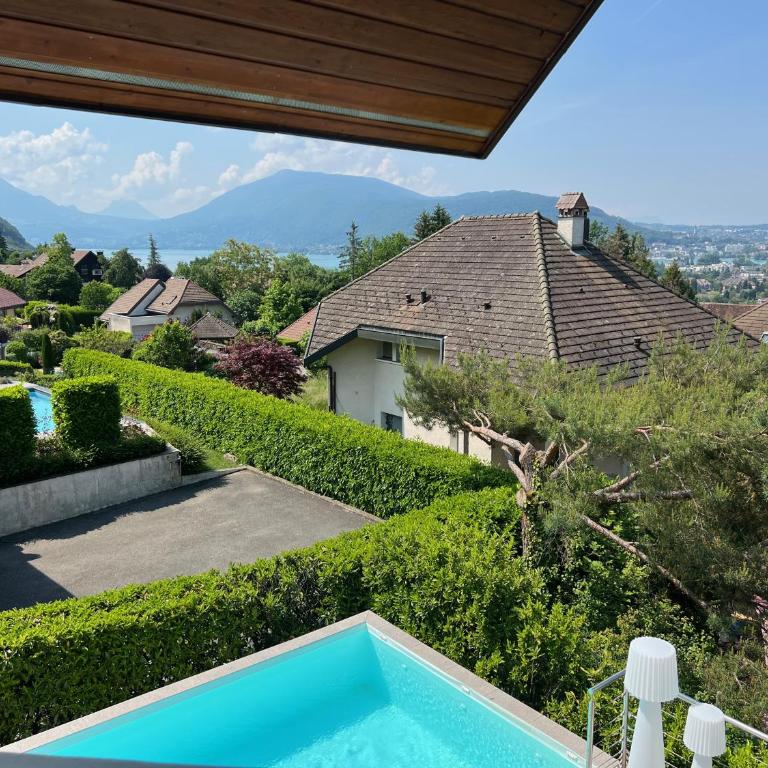 Villa avec piscine à 5 minutes du lac - Three-Bedroom Villa - 27
