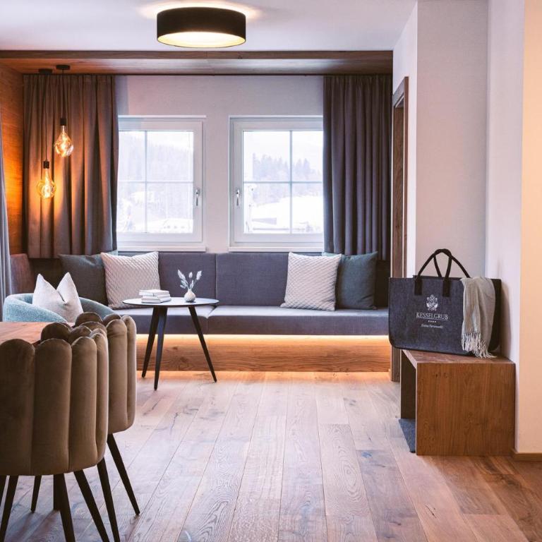 Ferienwelt Kesselgrub Hotel in Altenmarkt-Zauchensee - Suite mit Queensize-Bett - 4