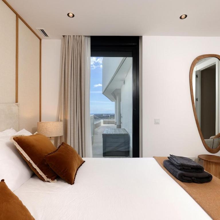 Incredible Sea View Apartment at Estepona Hills - Apartamento de 3 dormitorios - 53