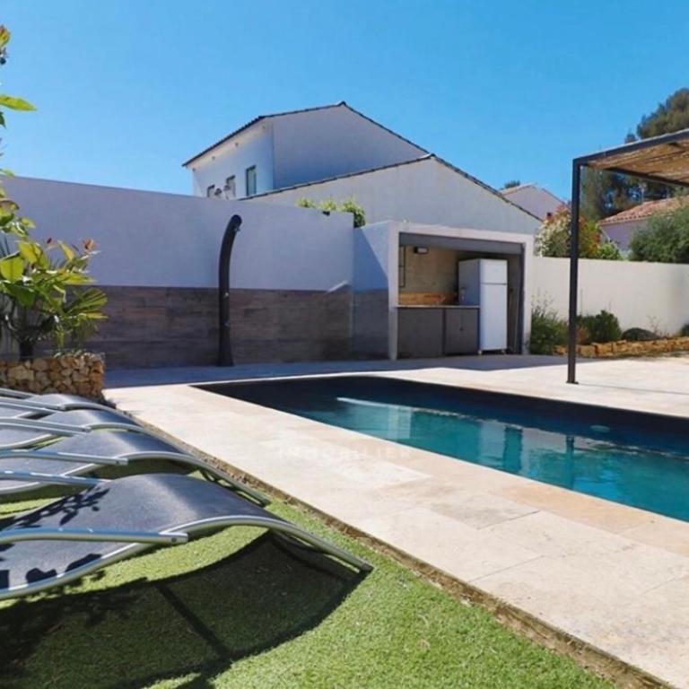 Contemporary Provençal villa with pool - Villa avec Piscine Privée - 2