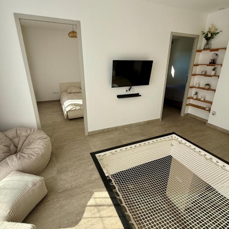 Contemporary Provençal villa with pool - Villa avec Piscine Privée - 4
