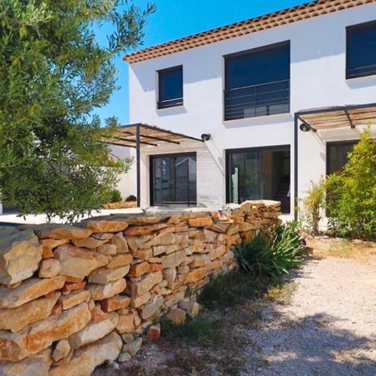 Contemporary Provençal villa with pool - Villa avec Piscine Privée - 1