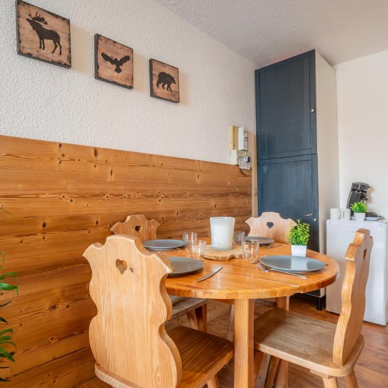 Balcony Ski-In Ski-Out with View apartments in centre of Val Thorens - Apartment with Balcony - 11