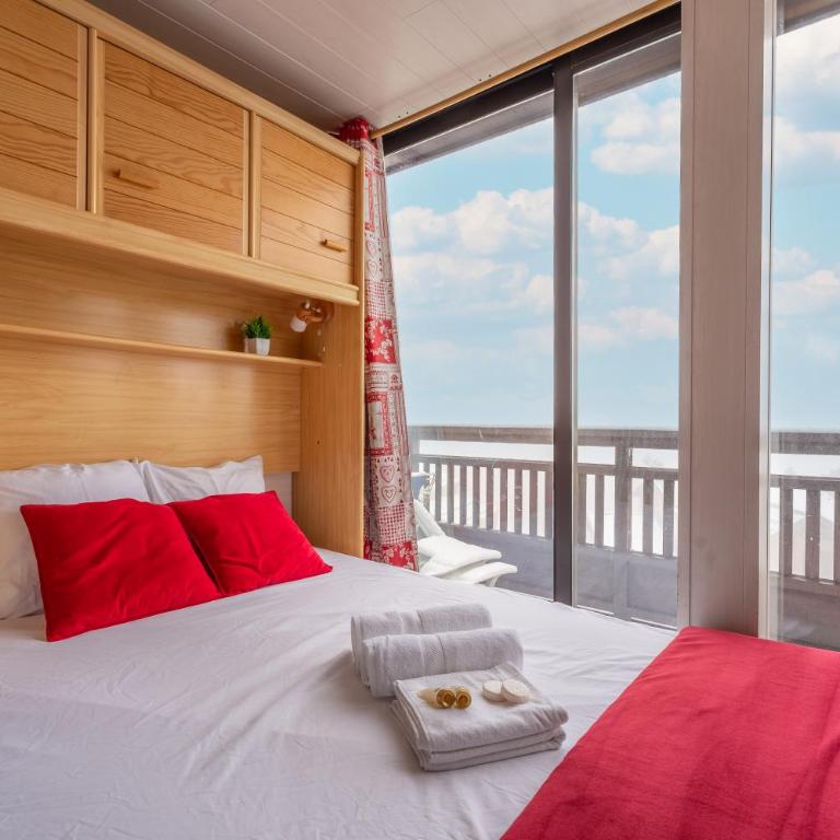 Balcony Ski-In Ski-Out with View apartments in centre of Val Thorens - Apartment with View and Balcony - 1