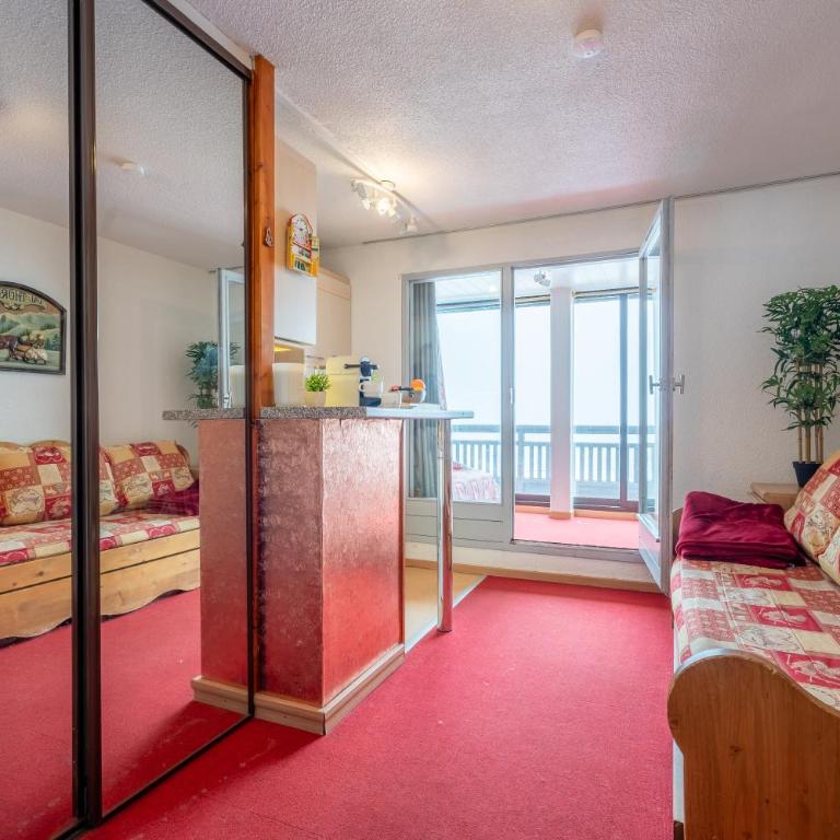 Balcony Ski-In Ski-Out with View apartments in centre of Val Thorens - Apartment with View and Balcony - 16