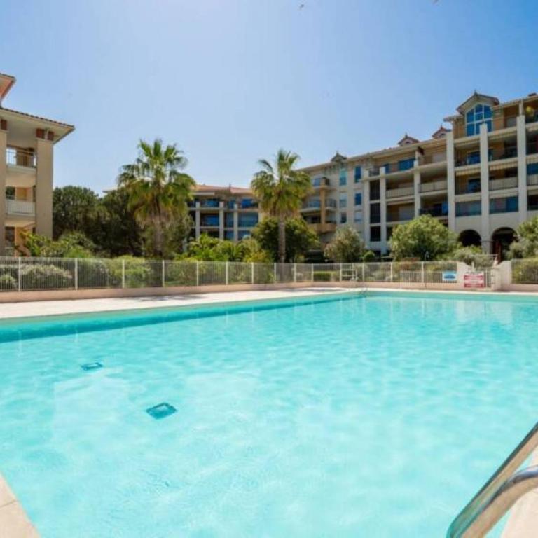 Charmant appartement bord mer dans un grand parc - Apartment mit 1 Schlafzimmer - 1