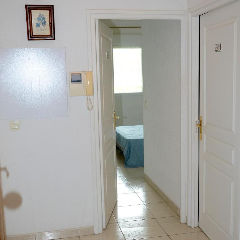 Charmant appartement bord mer dans un grand parc - Apartment mit 1 Schlafzimmer - 18