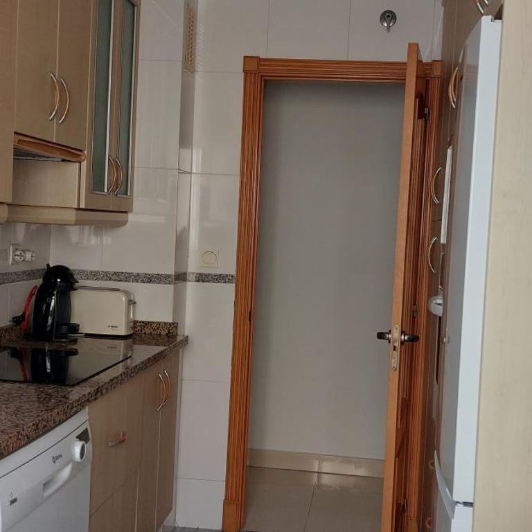 Apartamento a 5 minutos de la playa con aparcamiento propio - Apartamento de 2 dormitorios - 5