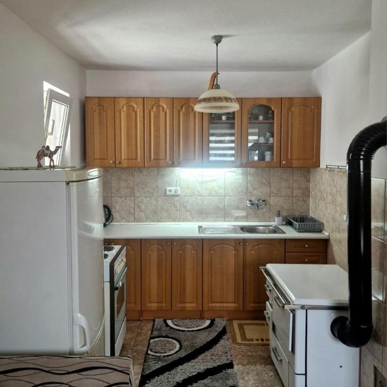 Privatna Kuća - Kuća sa 2 Spavaće Sobe - 4