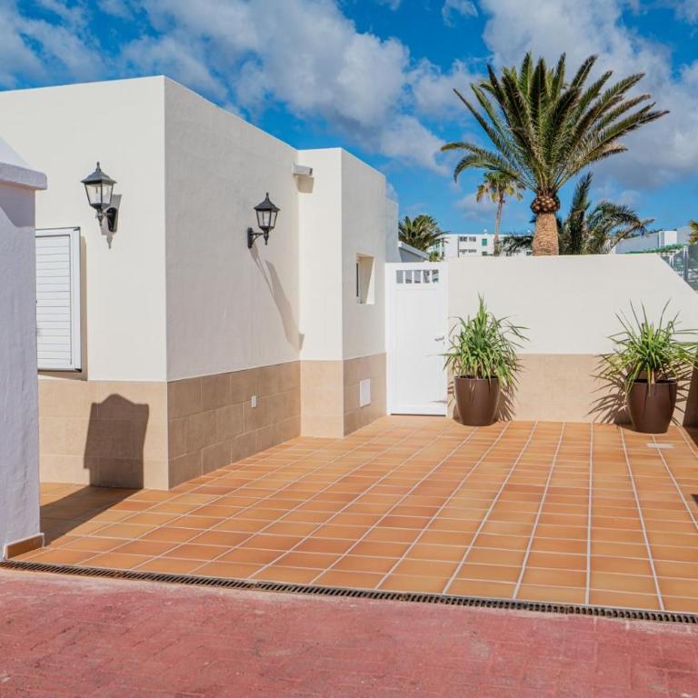 Villa Mamelo - Three-Bedroom House - 27