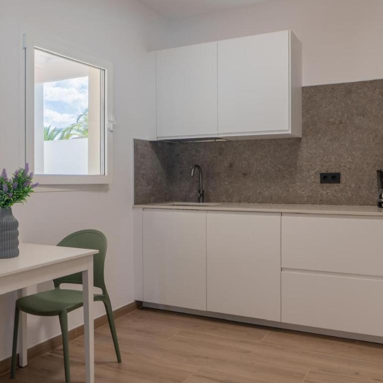 Villa Mamelo - Three-Bedroom House - 5