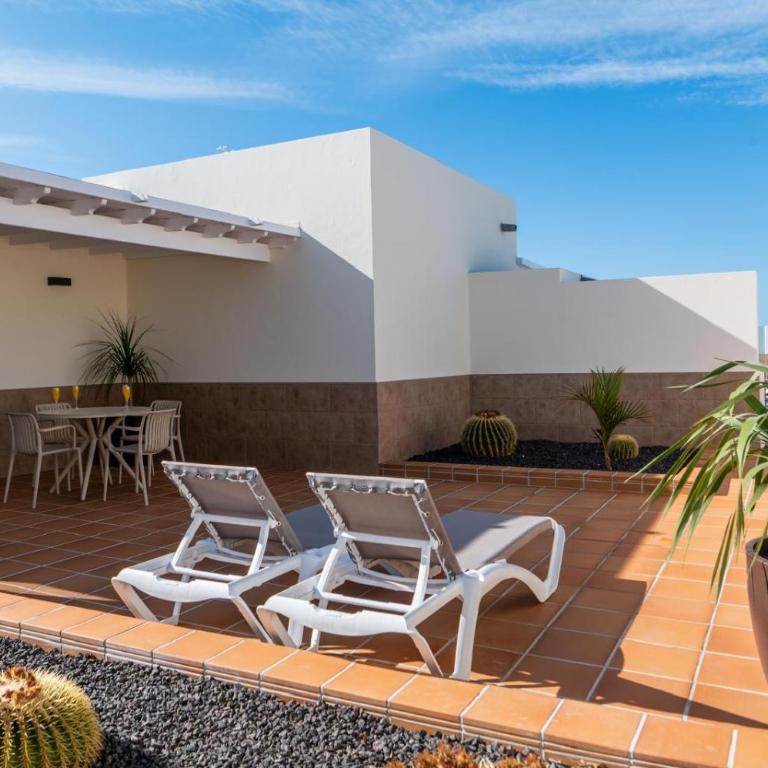 Villa Mamelo - Three-Bedroom House - 11