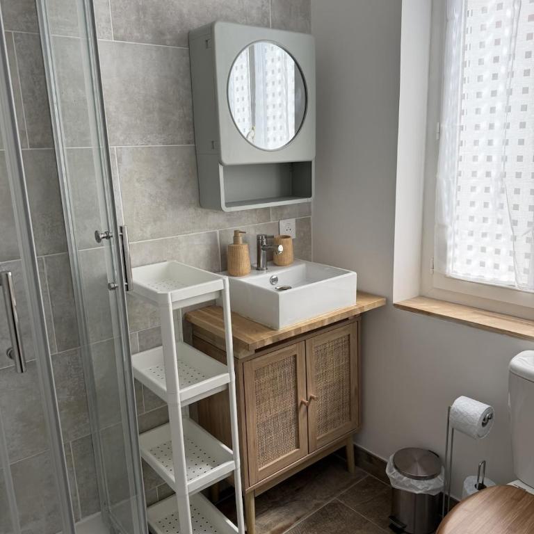 Charmant studio climatise proche remparts 5min - Appartement 2 Chambres - 11