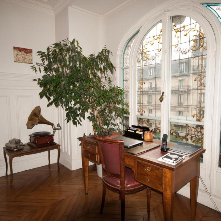 5p haussmannien - PARIS 11ème - Bail mobilité - Three-Bedroom Apartment - 1