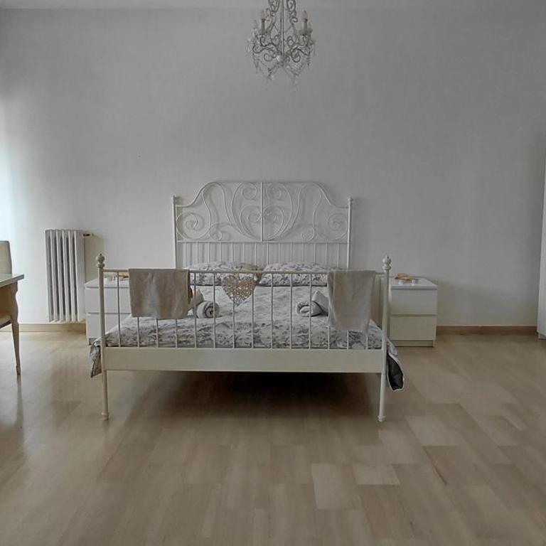 Castello Aragonese Rooms - Family Room with Sea View - 5