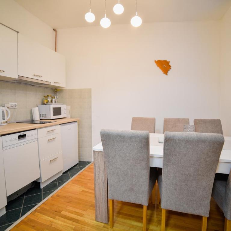 Apartment for 7 people in the city center - One-Bedroom Apartment - 15