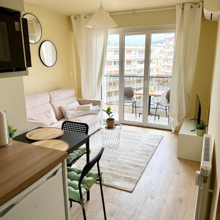 Charmant studio neuf proche centre et plages - Studio - 1