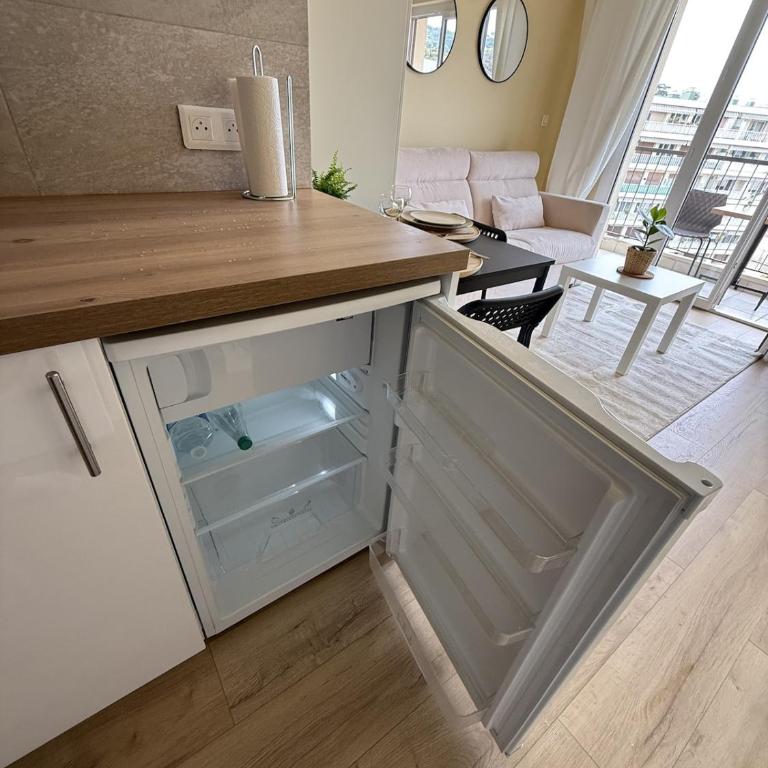Charmant studio neuf proche centre et plages - Studio - 13