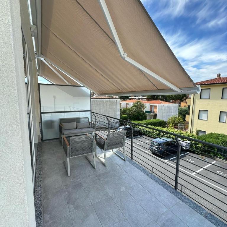 Perla con Terrazzo e 2 posti auto - Appartamento - 11