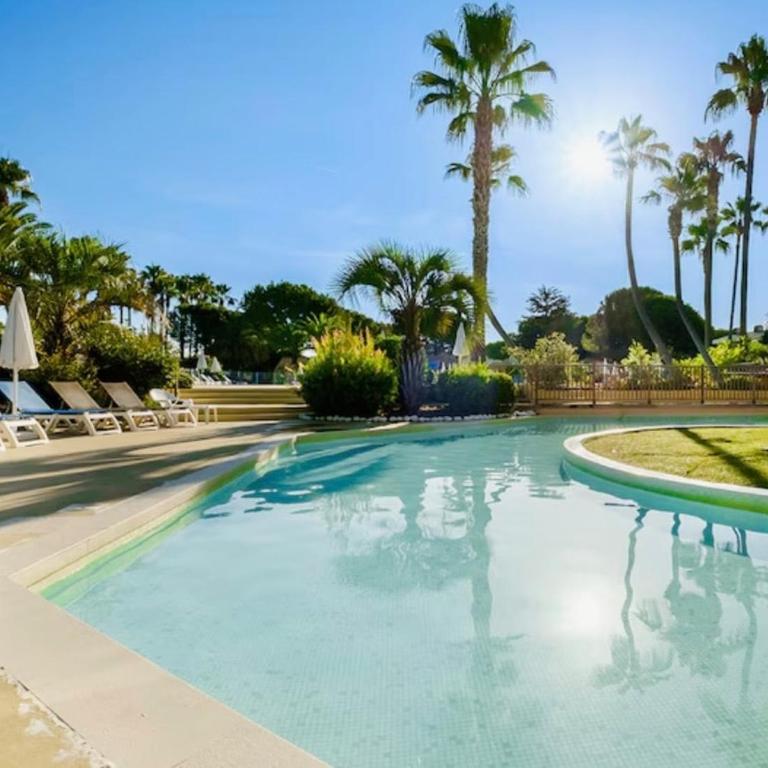 Mandelieu-la-Napoule Studio - Apartment with Garden View - 12