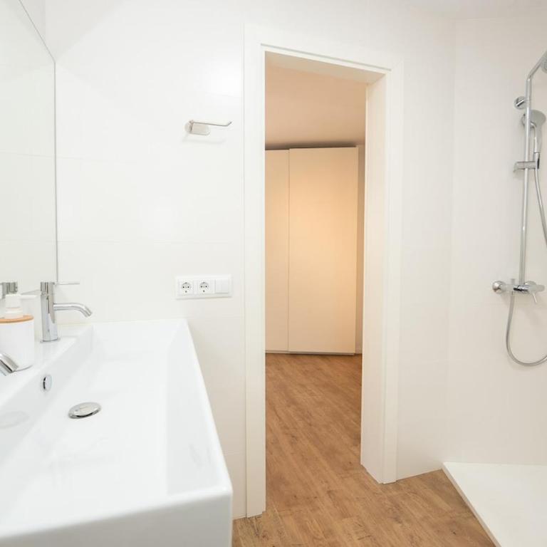 Design Apt Windmills & Garden Vws Santa Catalina Pro Wifi 31days private parking - Apartamento de 2 dormitorios - 13