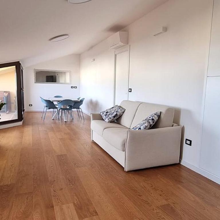 Attico Mansardato con Terrazza Vista Mare Alghero - Appartamento con 1 Camera da Letto - 8