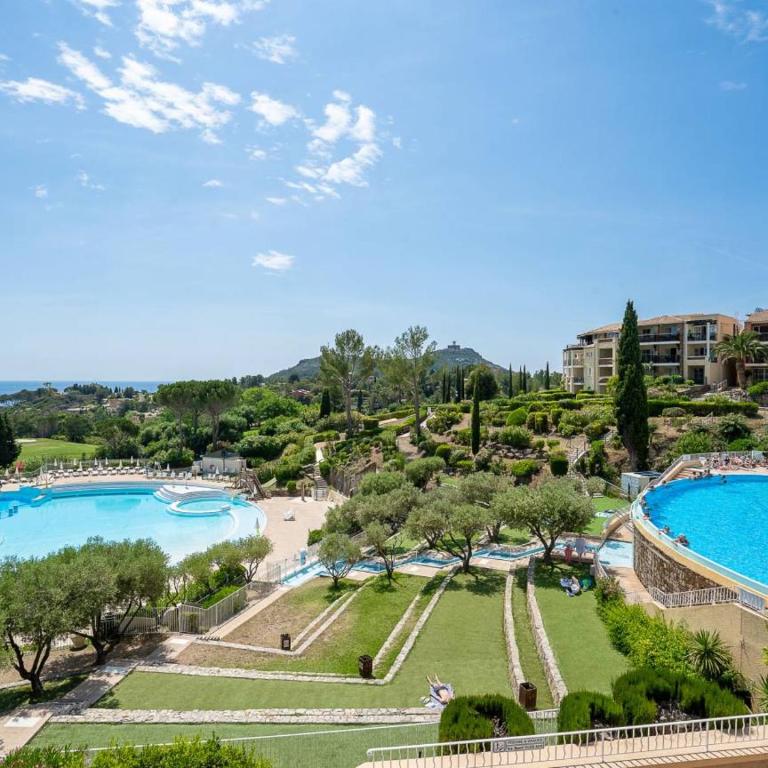 Cap Estérel Vue mer Piscine Parking 6 pers - Ferienhaus - 6