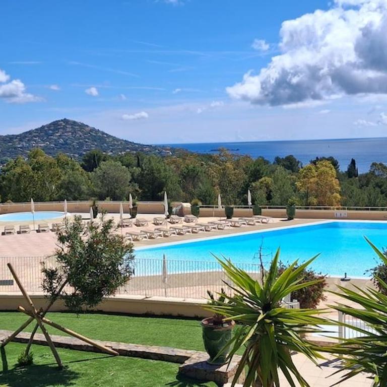 Cap Estérel Vue mer Piscine Parking 6 pers - Ferienhaus - 1