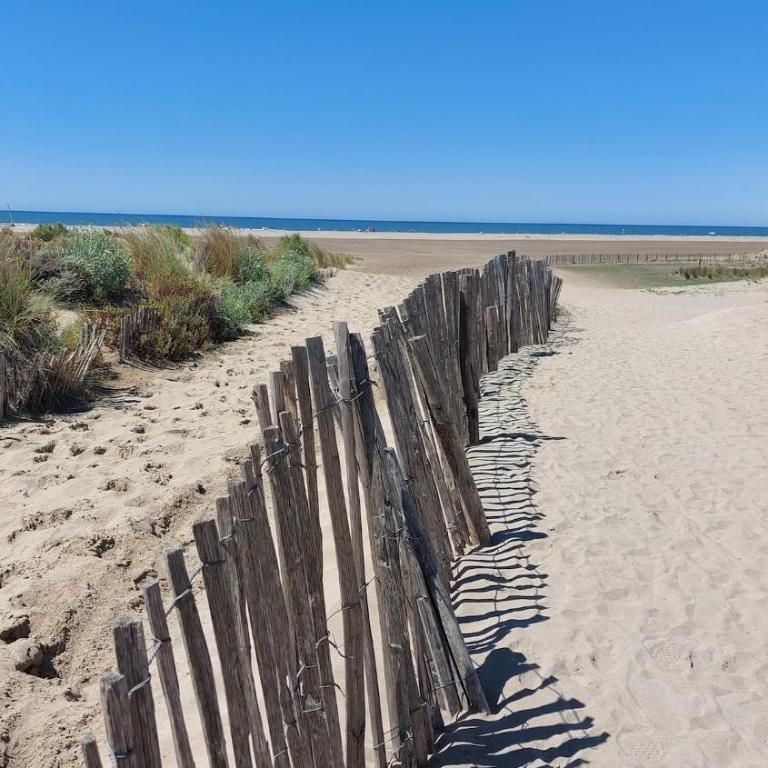 Magnifique duplex climatisé, 3 chambres, résidence Camargue village, bord de mer, - Apartment mit 3 Schlafzimmern und Balkon - 52