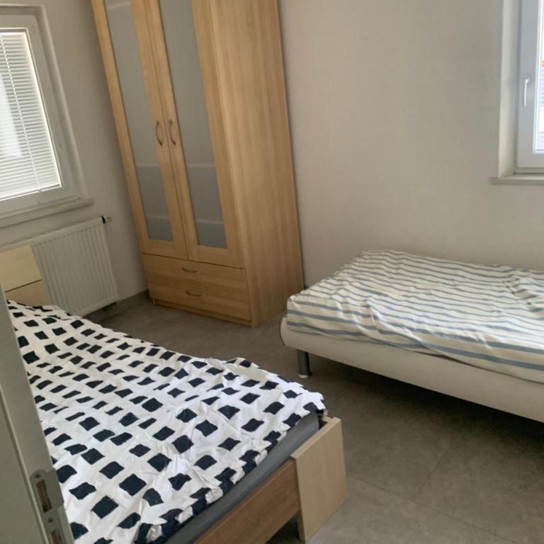 Ganze Ferienwohnung Nürnberg - Camera Budget Matrimoniale/Doppia con Letti Singoli - 3