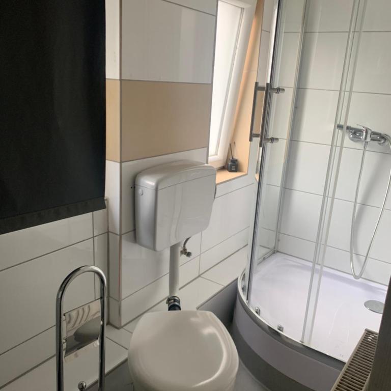 Ganze Ferienwohnung Nürnberg - Camera Budget Matrimoniale/Doppia con Letti Singoli - 4