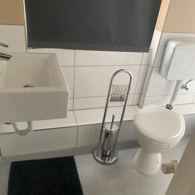 Ganze Ferienwohnung Nürnberg - Camera Budget Matrimoniale/Doppia con Letti Singoli - 5