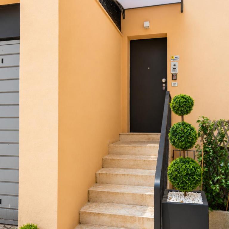 Stylish 8-Bed Home near Duomo ideal for Groups Families with terrace garden parking - Two-Bedroom House - 26