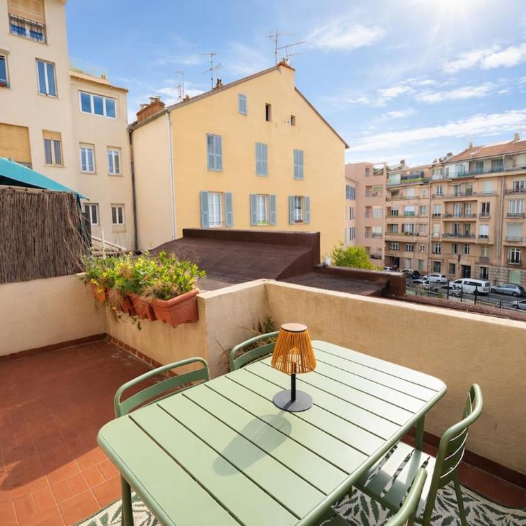 Le Petit Safran - Une chambre et terrasse - Apartamento de 1 dormitorio - 1