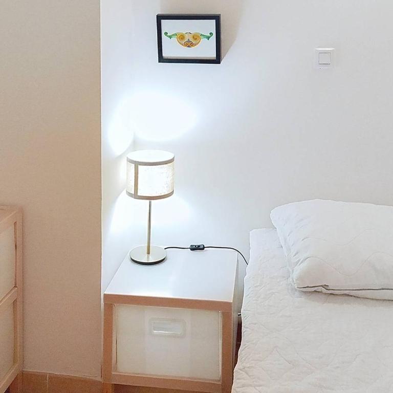Spacieux T2 avec Loggia à 800m de la Plage, Parking et Forfait Ménage Inclus - Bormes-les-Mimosas - FR-1-610-12 - Apartment (5 Erwachsene) - 9