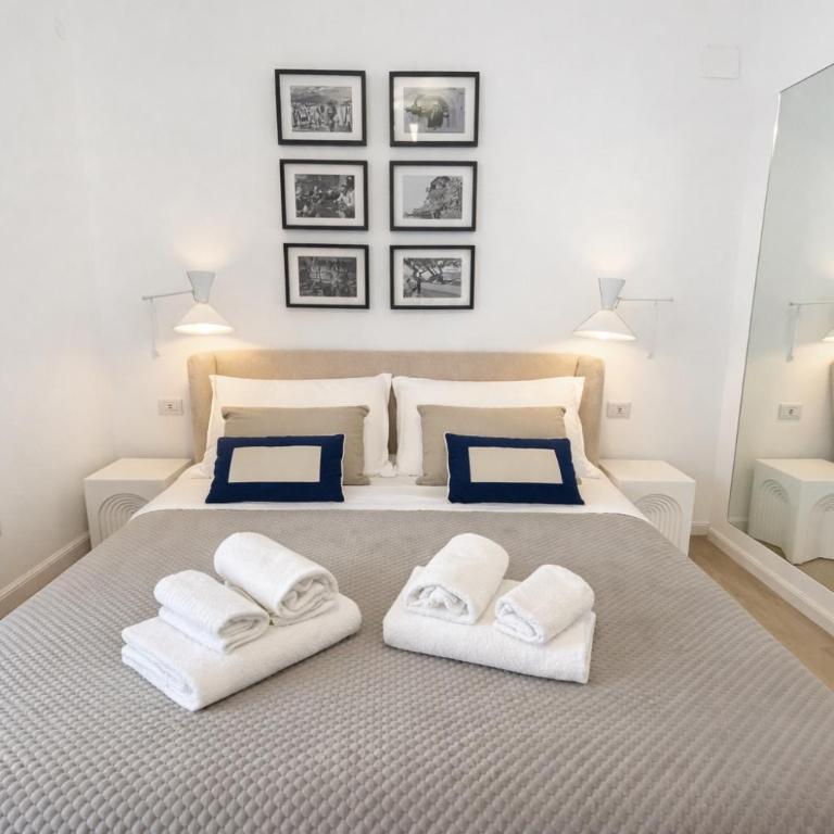 ROOF and SKY ROOM LUXURY in SORRENTO CENTER - Camera Matrimoniale con Balcone - 2