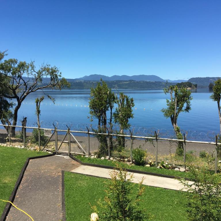 Cabañas El Roble Lican Ray - Two-Bedroom Bungalow with Lake View - 11