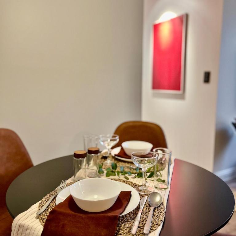 For 5, 2 bedrooms, close to París-Londres and Santa Lucía - Apartamento de 2 dormitorios - 63